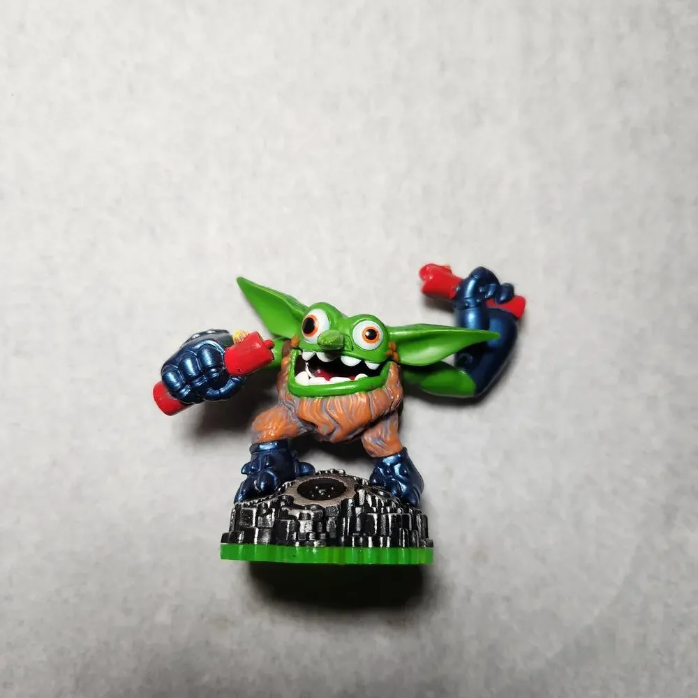 Skylanders Spyro's Adventure Boomer and Zook Video Game Figure 2011 Pre-owned